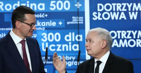 Najniższe poparcie dla rządu PiS od ponad 2 lat. Sam Morawiecki też traci