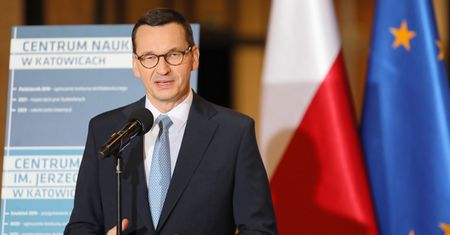 Pensja minimalna w górę. Morawiecki: "Chcemy budować państwo dobrobytu"