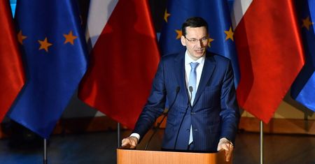 Premier znów o pisaniu historii. "Haniebna władza odpowiada za zbrodnicze czystki"