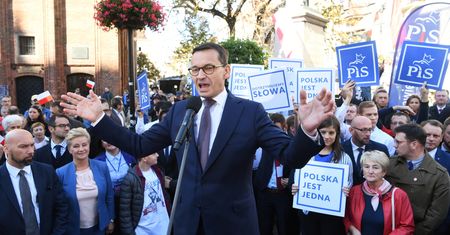 Mateusz Morawiecki najbardziej przekonującym politykiem. Nowy sondaż