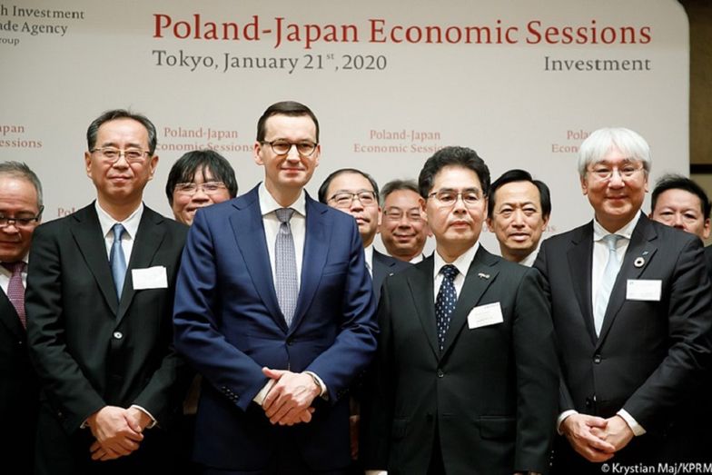 Premier Mateusz Morawiecki podczas wizyty w Japonii.
