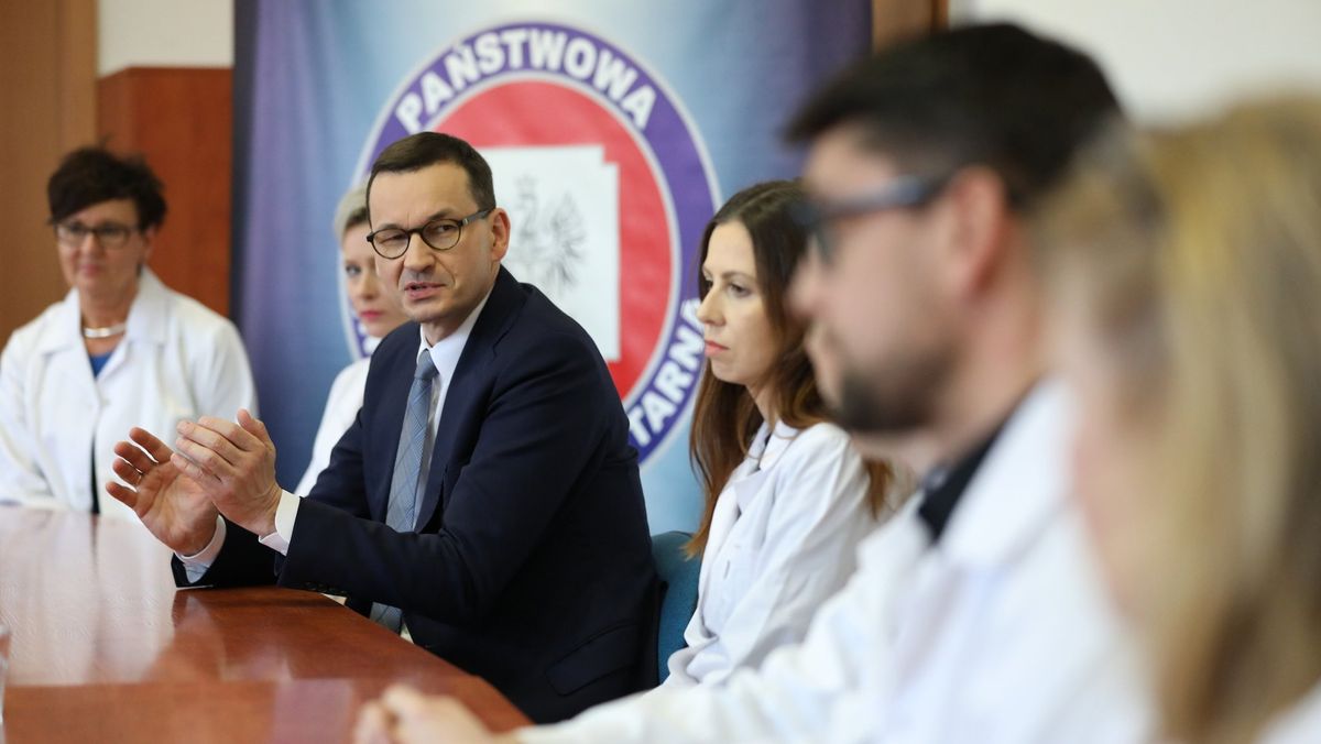 Koronawirus w Polsce i jego wpływ na wybory. Premier angażuje się w prace sztabu prezydenta