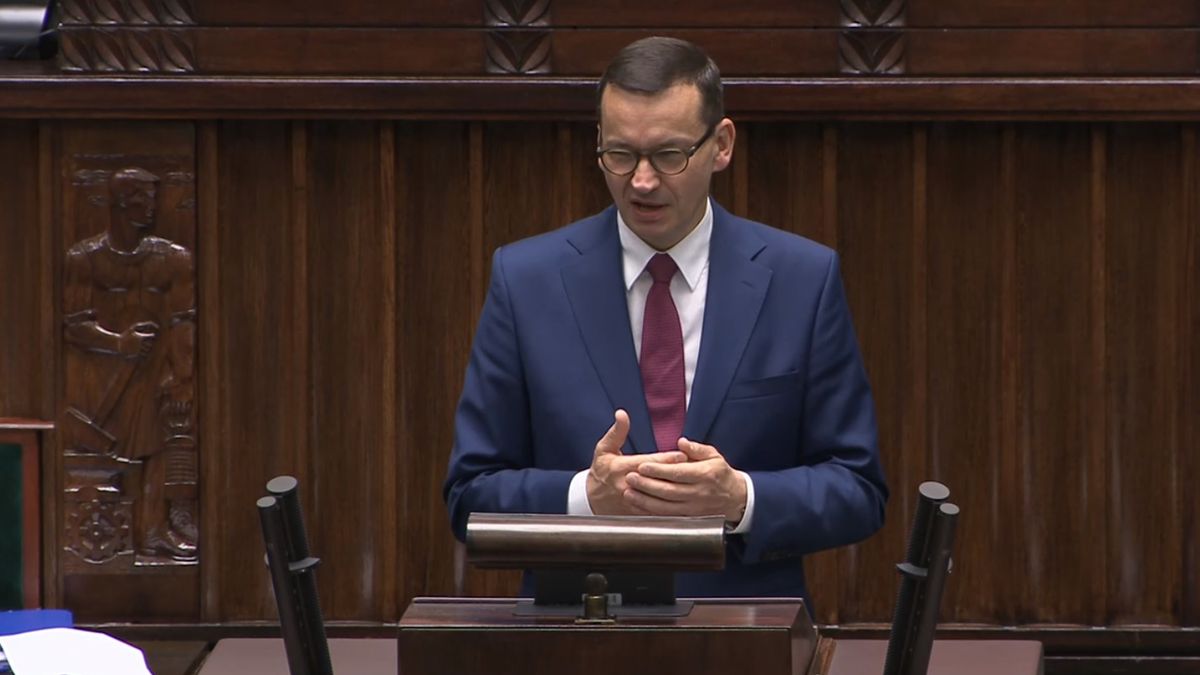 Premier w superlatywach o rządowym projekcie ustaw obniżających podatki