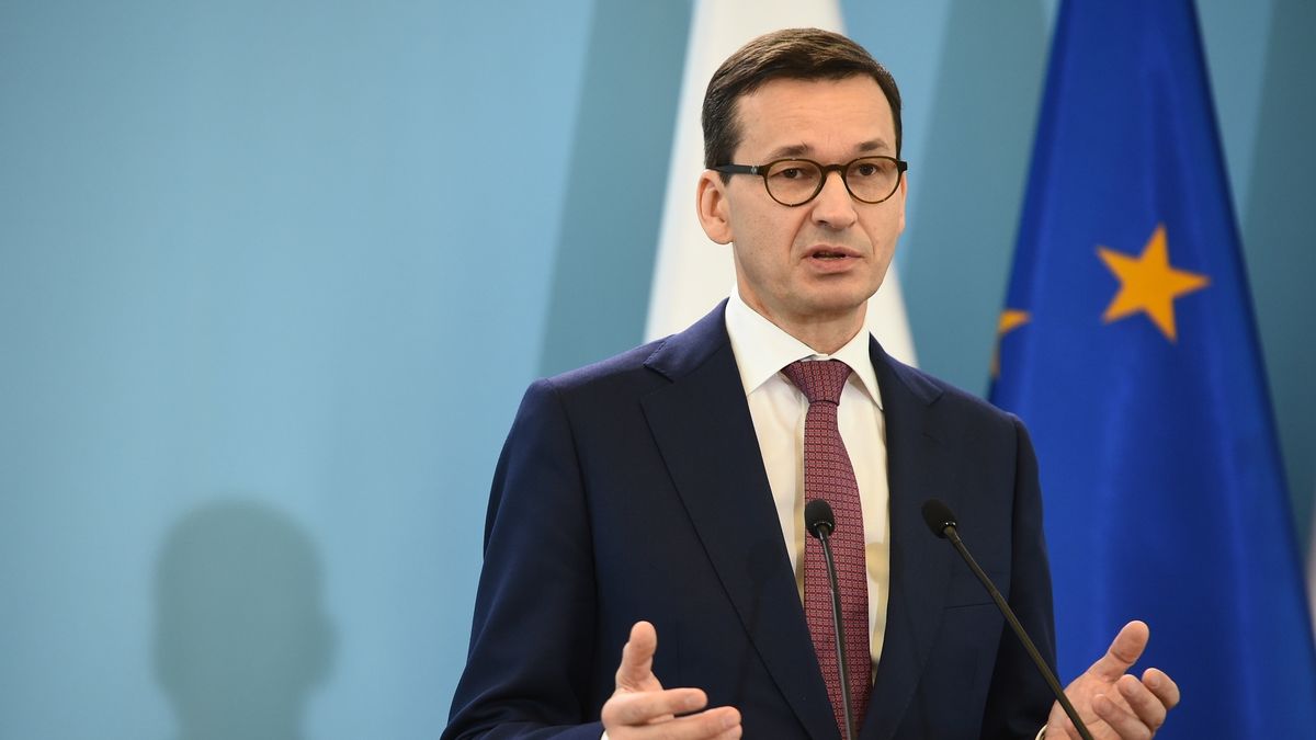 - Zbliżają się wybory. To atak na nas czysto wyborczy - przekonywał premier.