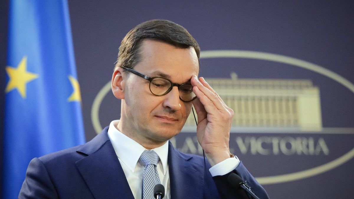 Obietnica Mateusza Morawieckiego kurczy się do 600 tys. elektryków.