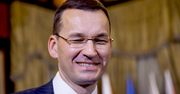 Minister Morawiecki wziął gitarę do ręki i uruchomił lawinę. Internauci mają ubaw