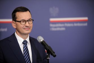 Zarobki urzędników. Rząd obiecuje podwyżkę, choć nie rozwiązuje problemu niskich płac