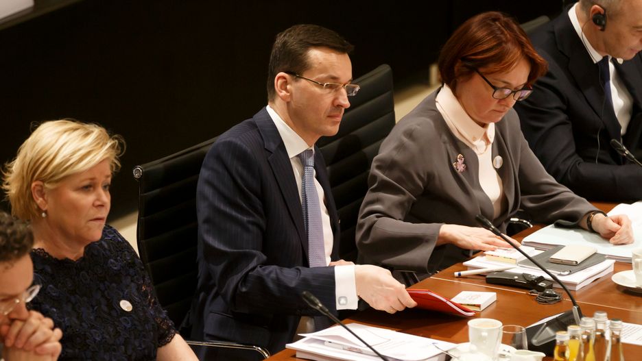 Komentatorzy zwracają uwage na międzynarodowe obycie nowego premiera