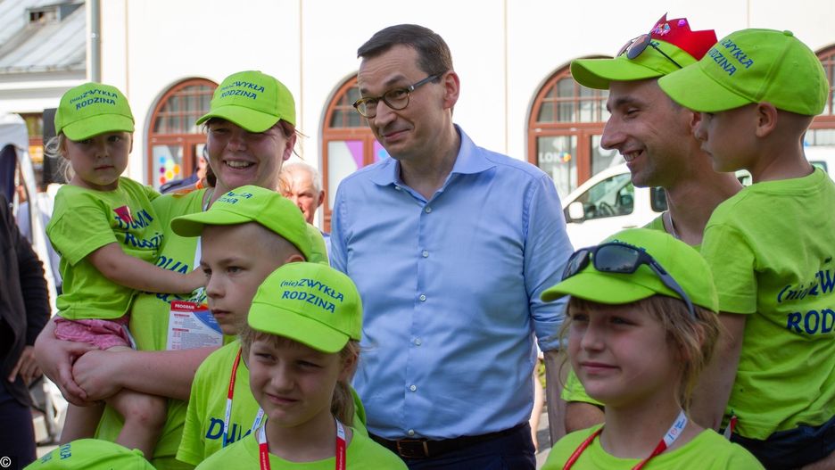 Mateusz Morawiecki podczas Zjazdu Dużych Rodzin.