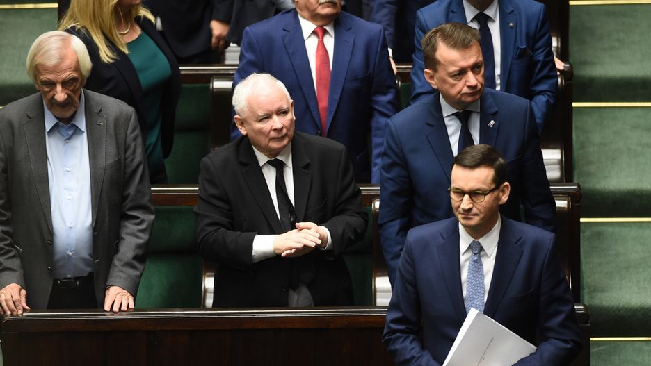 W expose Mateusz Morawiecki zaproponował zmianę konstytucji. Jak przebiega zmiana ustawy zasadniczej?
