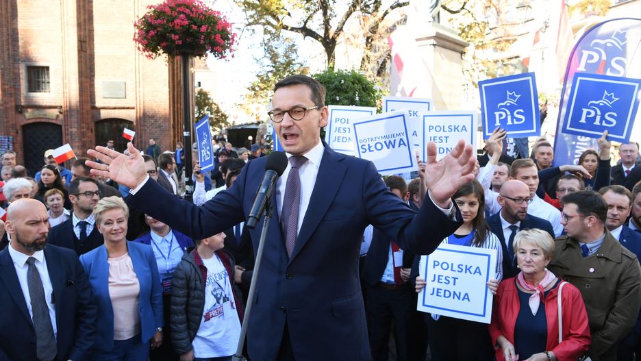 38,5 proc. badanych uważa Mateusza Morawieckiego za najbardziej przekonującego polityka