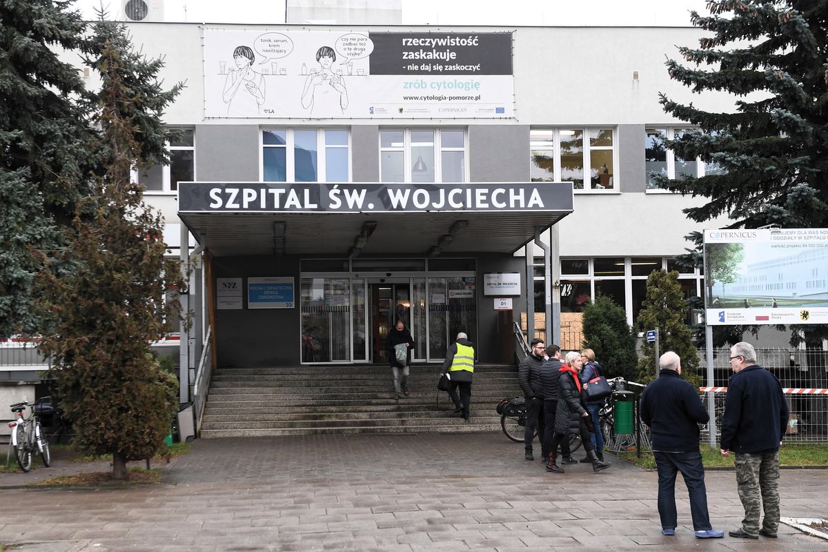 Gdańsk. Tragedia w szpitalu, nie żyje 93-latek. Pacjent usłyszał zarzuty