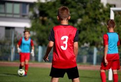 Piorun uderzył w bramkę podczas meczu dzieci. Chłopiec na chwilę stracił słuch