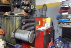 Warszawa Wawer. Palił w piecu śmieciami i olejem