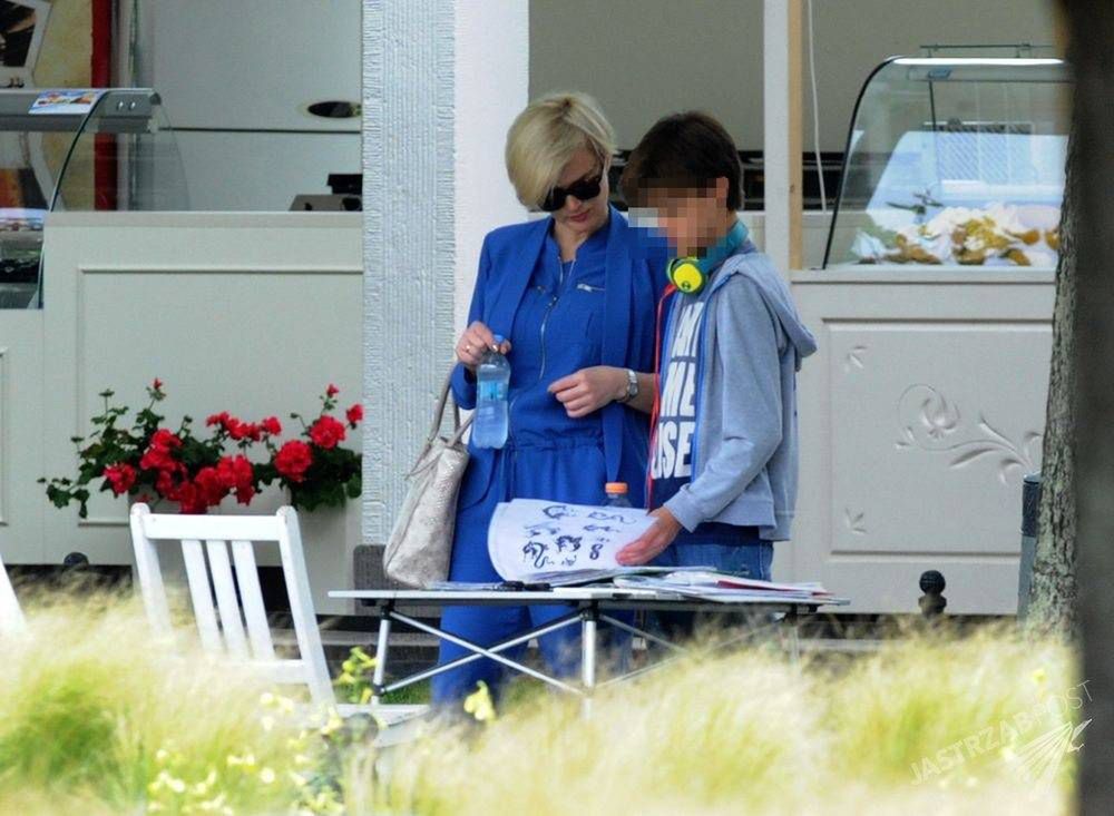 Monika Zamachowska z dziećmi 
Fot. Paparazzi