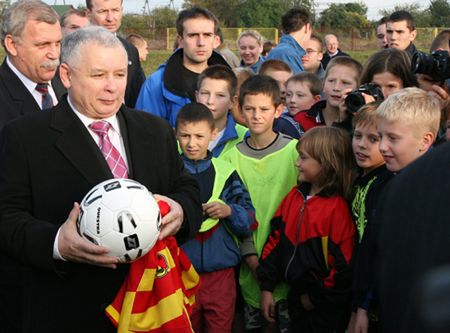 "Kilkakrotnie próbowałem wyciągnąć rękę do PO"