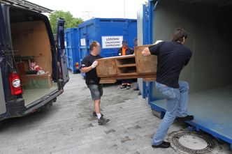 500+ nakręciło wymianę domowych sprzętów. Coraz więcej dużych gabarytów ląduje w śmietnikach