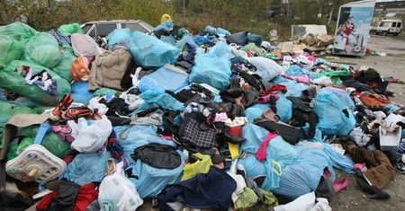 Sprowadził nielegalnie kilka tysięcy ton śmieci. Po skargach sąsiadów trwa wywóz odpadów z powrotem do Wielkiej Brytanii