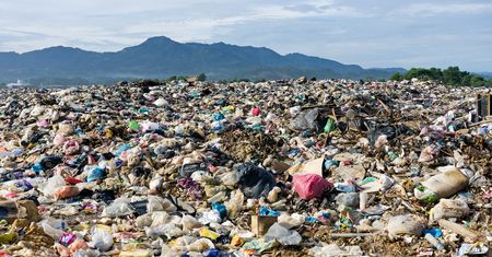 Odkryto ogromne składowisko plastikowych śmieci, tam gdzie dotąd nikt nie szukał