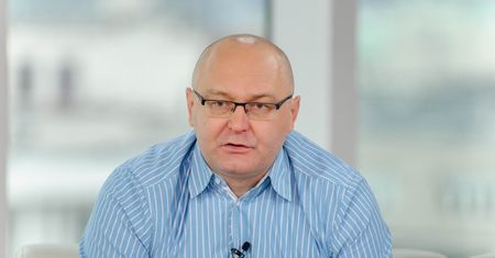 Ekspert ds. bezpieczeństwa o zamieszkach we Francji. "Służby sobie nie radzą"