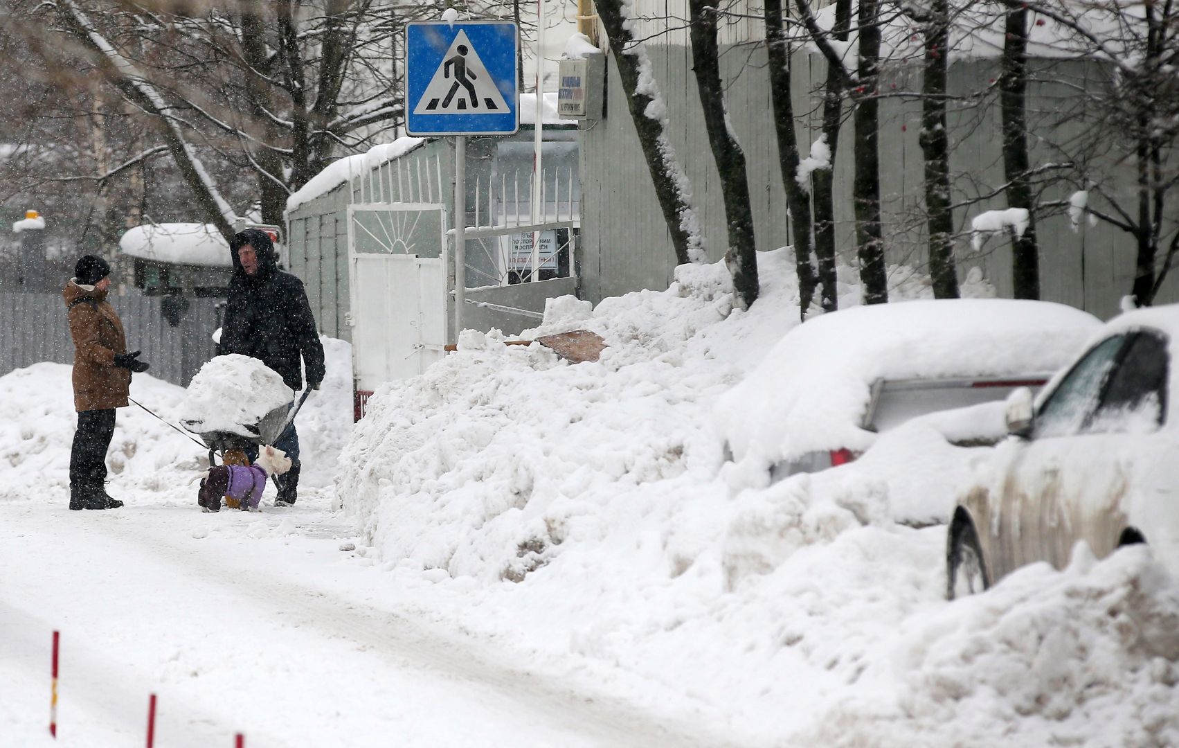 Śnieg zalega na ulicach