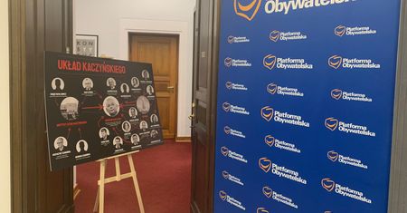 Straż sejmowa znów wyrzuca dziennikarzy. Pod presją zmienia decyzję
