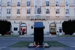 Jego zgoda wojewody na pomnik Lecha Kaczyńskiego. Stanie na pl. Piłsudskiego