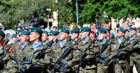 15 sierpnia a zakaz handlu. Jakie sklepy będą otwarte dłużej dzień przed Świętem Wojska Polskiego?