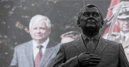 W Warszawie odsłonięty został pomnik prezydenta Lecha Kaczyńskiego
