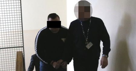 Warszawa. Dopadli fałszywego policjanta. 34-latek za kratami