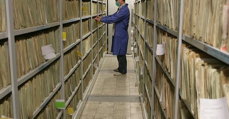 Ilu Polaków współpracowało z bezpieką? Chwalebny przykład Fronczewskiego