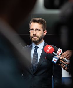 Stanisław Piotrowicz ma przeprosić sędziów. Radosław Fogiel o wyroku