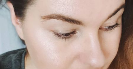 Guru polskiej dermatologii zrobiła porządek w mojej kosmetyczce. Zostało niewiele