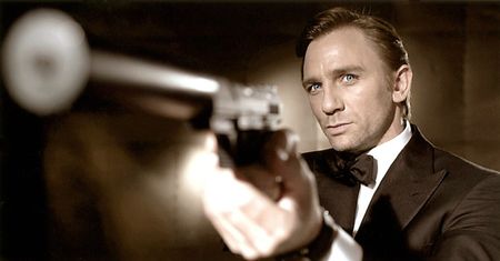OFICJALNIE: Daniel Craig ponownie zagra Jamesa Bonda. Aktor potwierdził krążące plotki