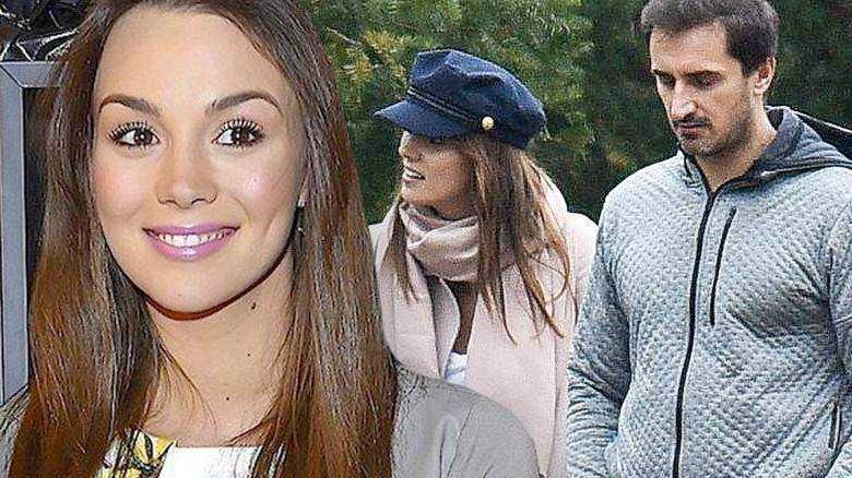 Sebstian Karpiel-Bułecka z synem