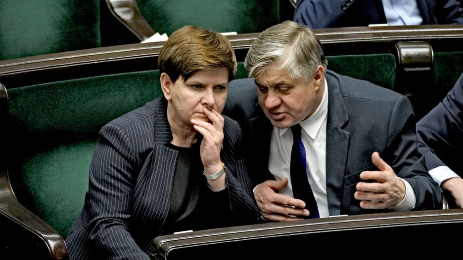 10 mln nagród dla urzędników agencji rolnej.