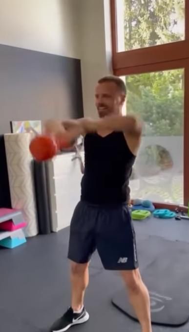 Marcin Hakiel na siłowni
