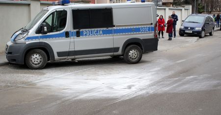 Ma poparzone 70 proc. ciała, a jego stan jest poważny. 29-latek podpalił się w Kielcach. Znamy szczegóły dramatu na komendzie