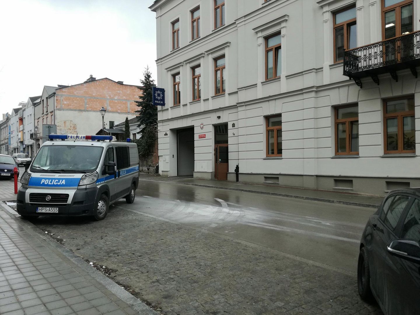 Tragedia w Kielcach. Samopodpalenie przed komisariatem