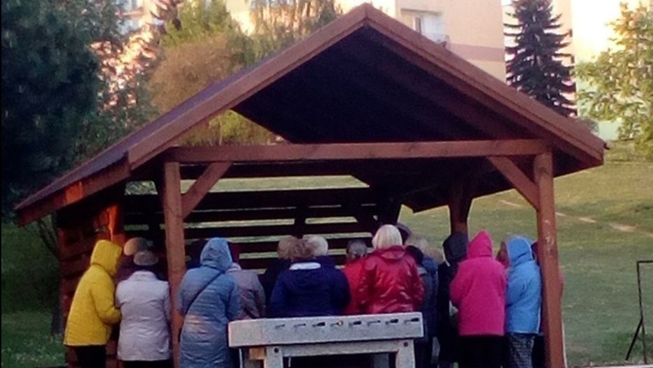 Mieszkańcy kieleckiego Bocianka nie mogą ustalić, komu - i kiedy - wolno korzystać z ogólnodostępnej altany w parku