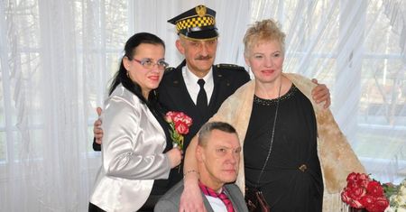 Bezdomni wzięli ślub. Na świadka poprosili strażnika miejskiego
