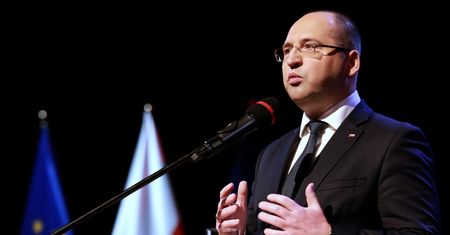 Adam Bielan o Elżbiecie Podleśnej: to nie jest jakaś pacyfistka, nie róbmy z niej baranka pokoju