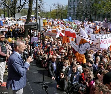 Strajk nauczycieli. Kolejna manifestacja i przemarsz ulicami Warszawy