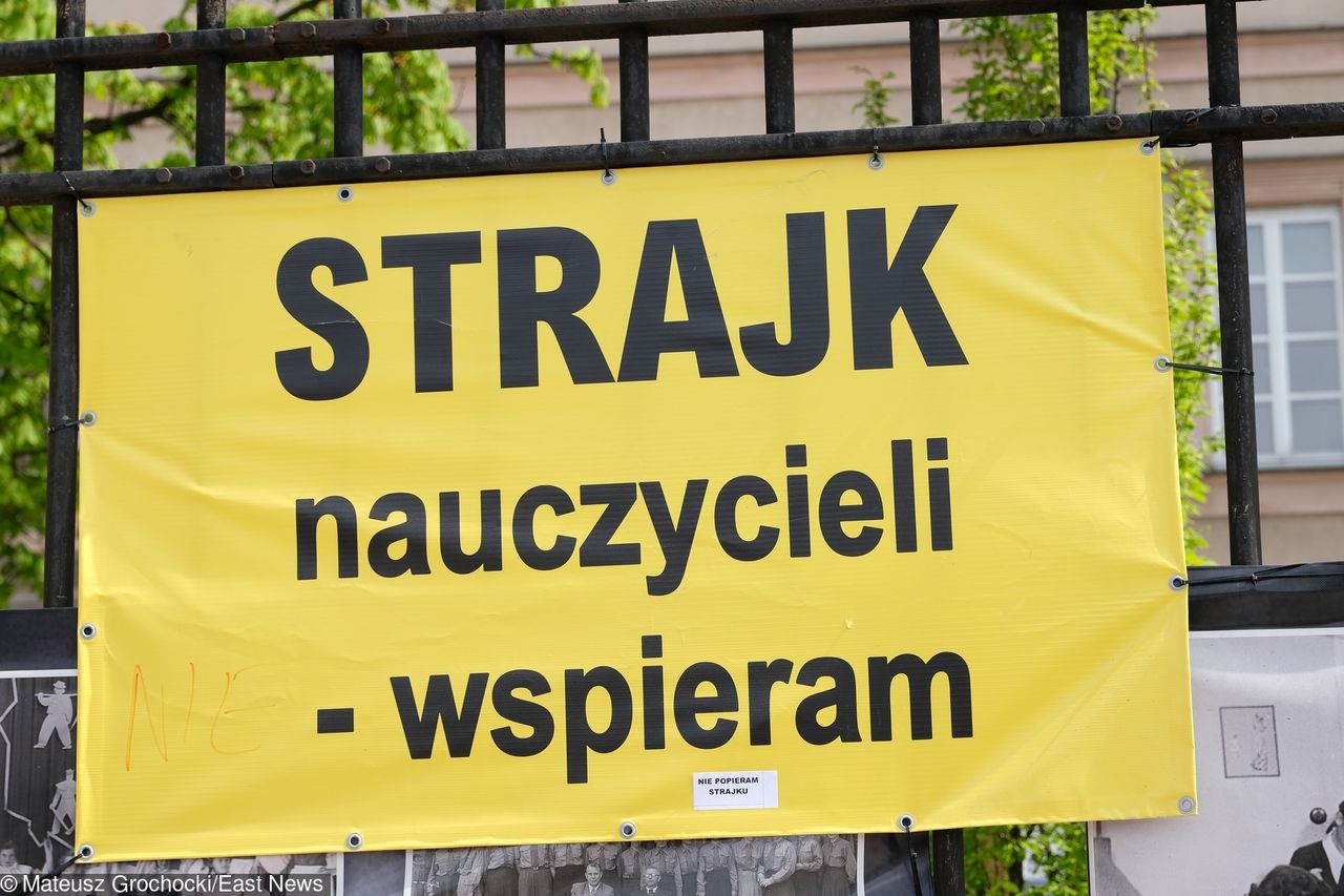 Polacy podzieleni ws. strajku nauczycieli. Więcej zadowolonych z "ustawy maturalnej'