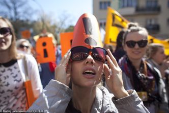 Strajk nauczycieli. Dostali wypłatę i się zaczęło. "Nieźle dostaliśmy paskiem po..."