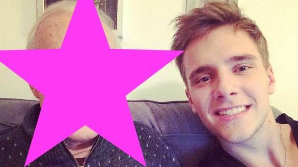 Maciej Musiał z dziadkiem
Fotografia: Facebook.pl