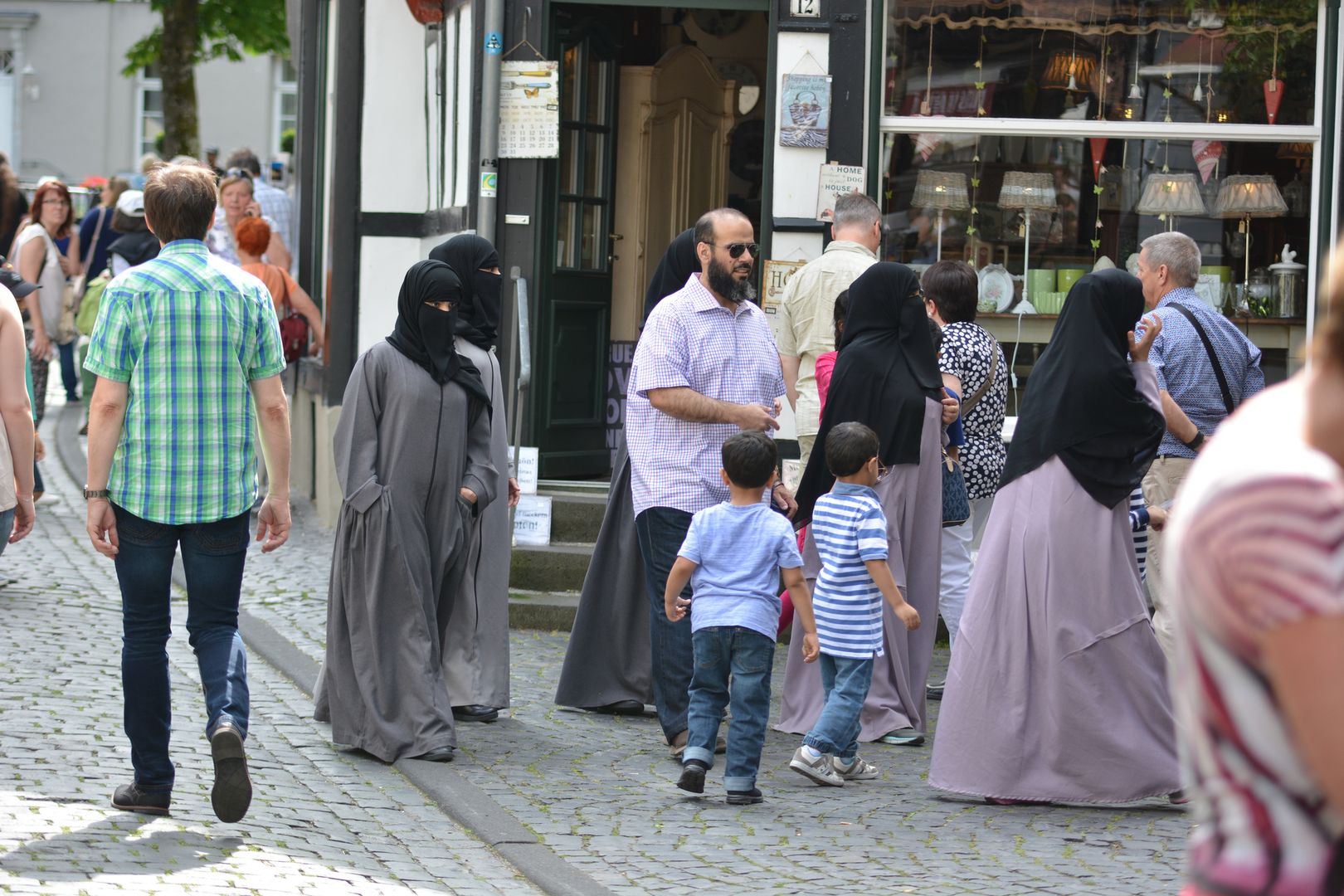 Mohamed wyprze w Niemczech Alexandra? Olbrzymi skok w popularności imienia