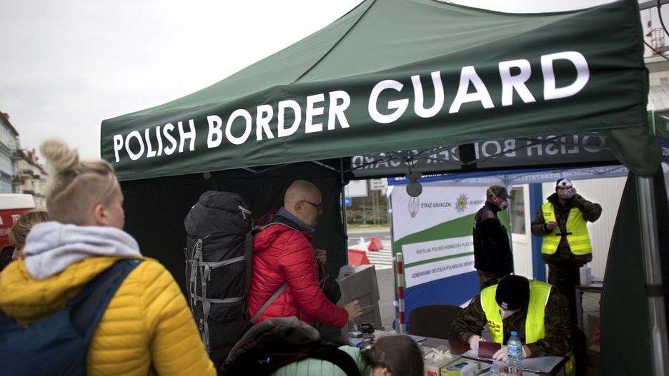 Koronawirus. Niemcy. Pojawiają się wątpliwości związane z kontrolą na granicy