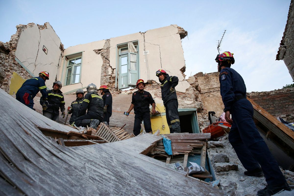 Trzęsienie ziemi w Grecji i Turcji. Ludzie w panice wybiegali na ulice
