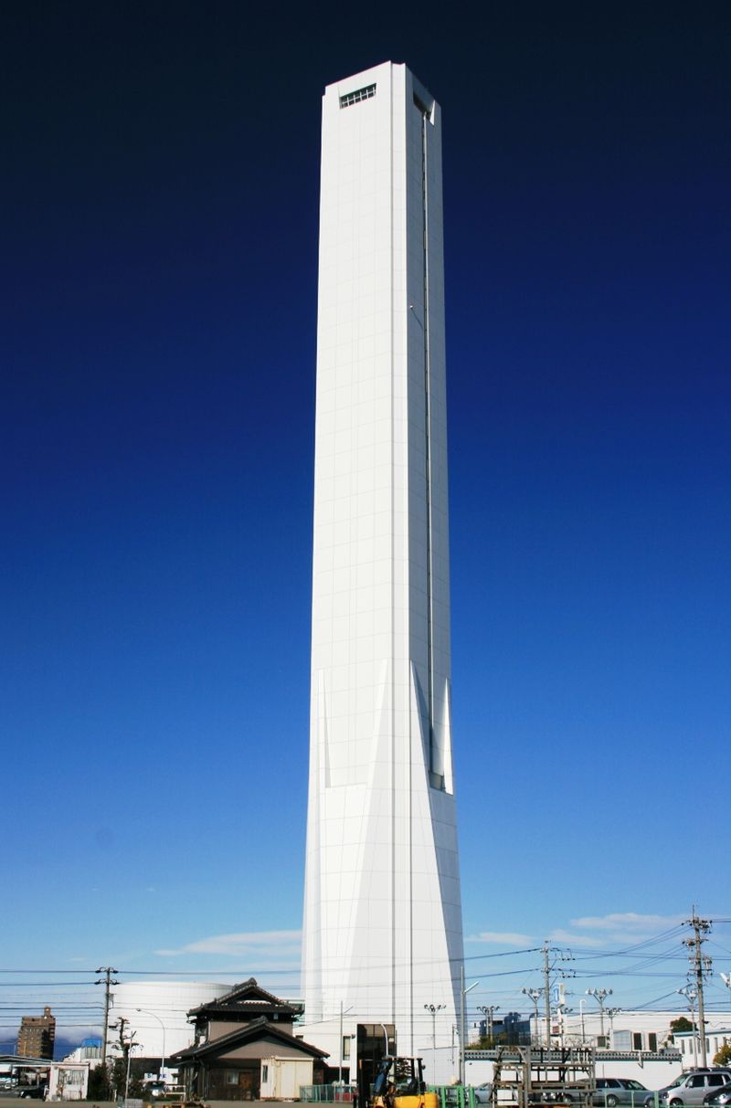 Wieżowce bez okien, fot. Wikimediacommons
